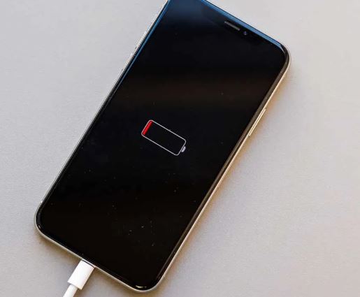 ¿Por qué mi iPhone se apaga solo?